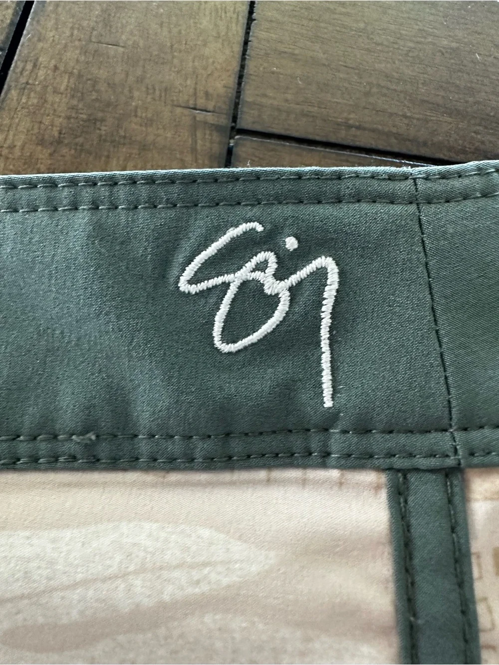 Hurley Sage Green and Beige Patterned Board Shorts Pocket Detail Size 36